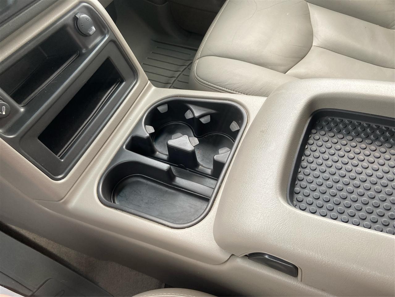 Chevrolet Tahoe 2WD 2005