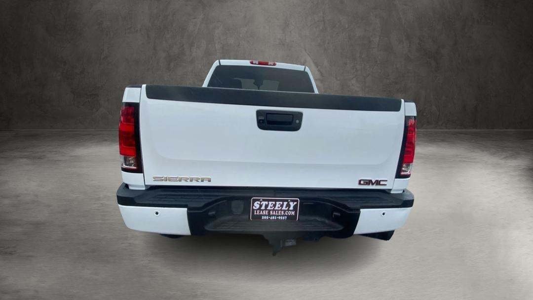 GMC Sierra 2500HD Denali Crew Cab 4WD 2014