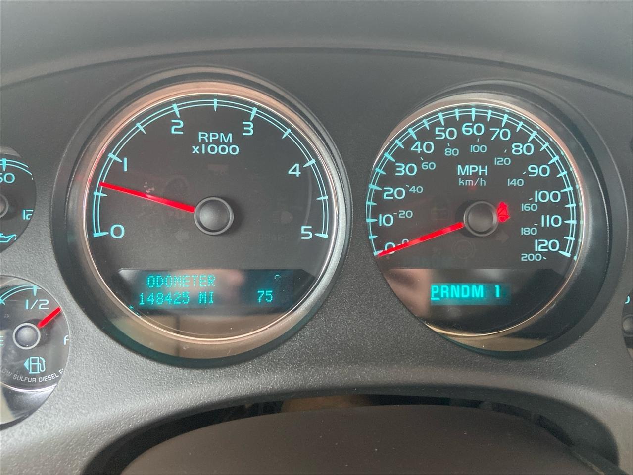 GMC Sierra 2500HD Denali Crew Cab 4WD 2014
