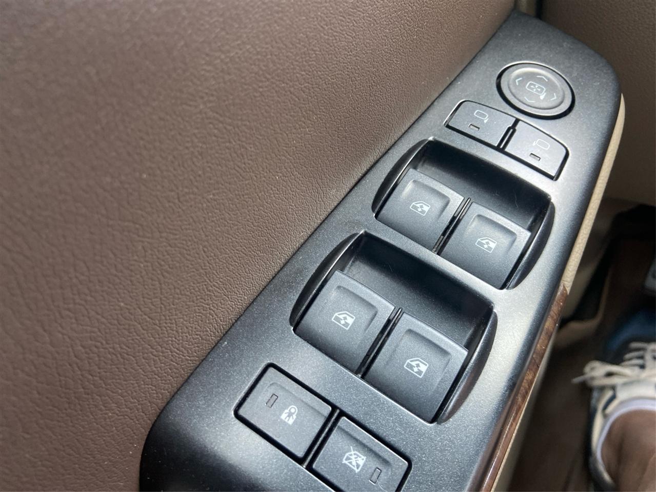 Chevrolet Suburban LT 2WD 2020