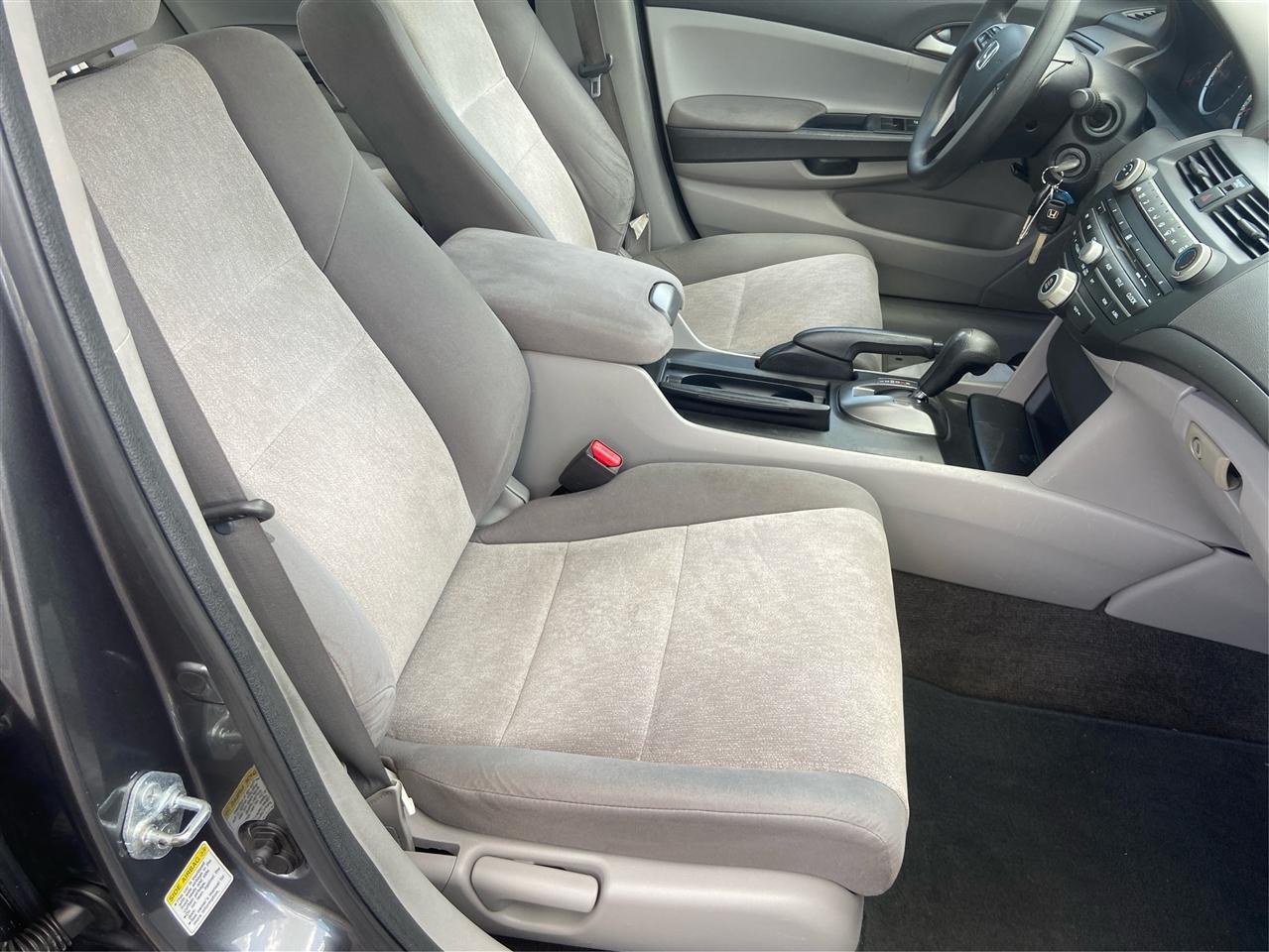 Honda Accord 4dr Sedan LX Auto 2010