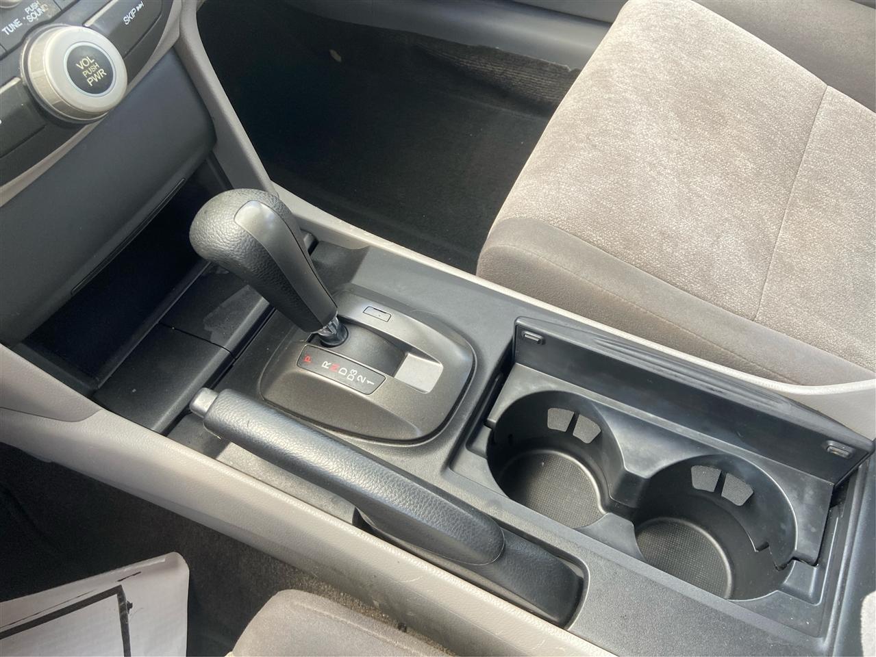Honda Accord 4dr Sedan LX Auto 2010