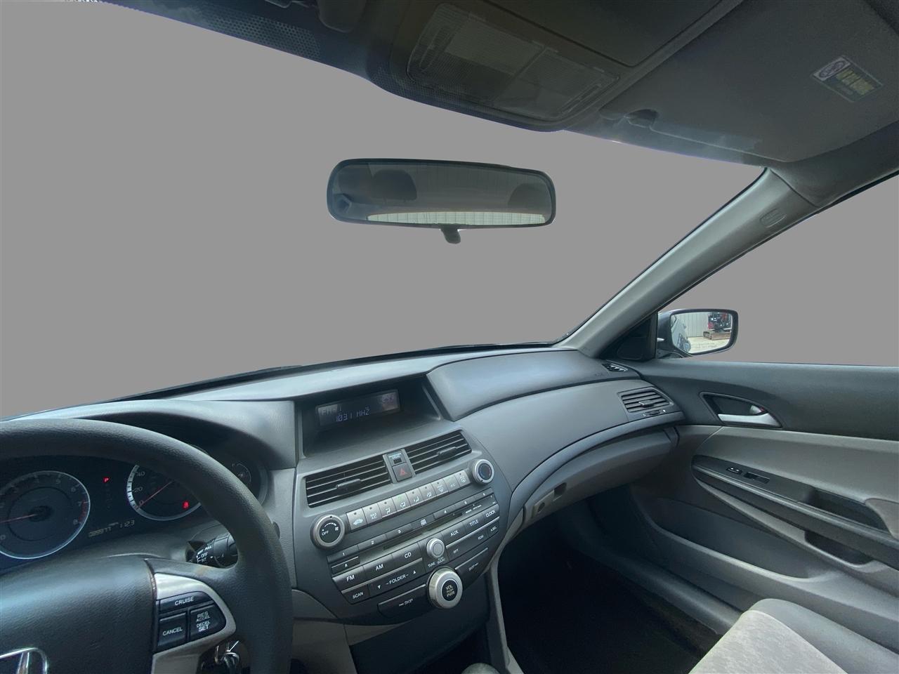Honda Accord 4dr Sedan LX Auto 2010