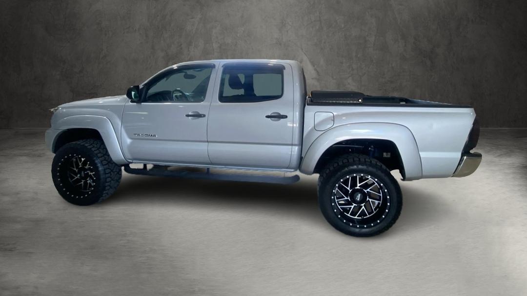 Toyota Tacoma 2WD Double Cab V6 AT PreRunner (Natl) 2012