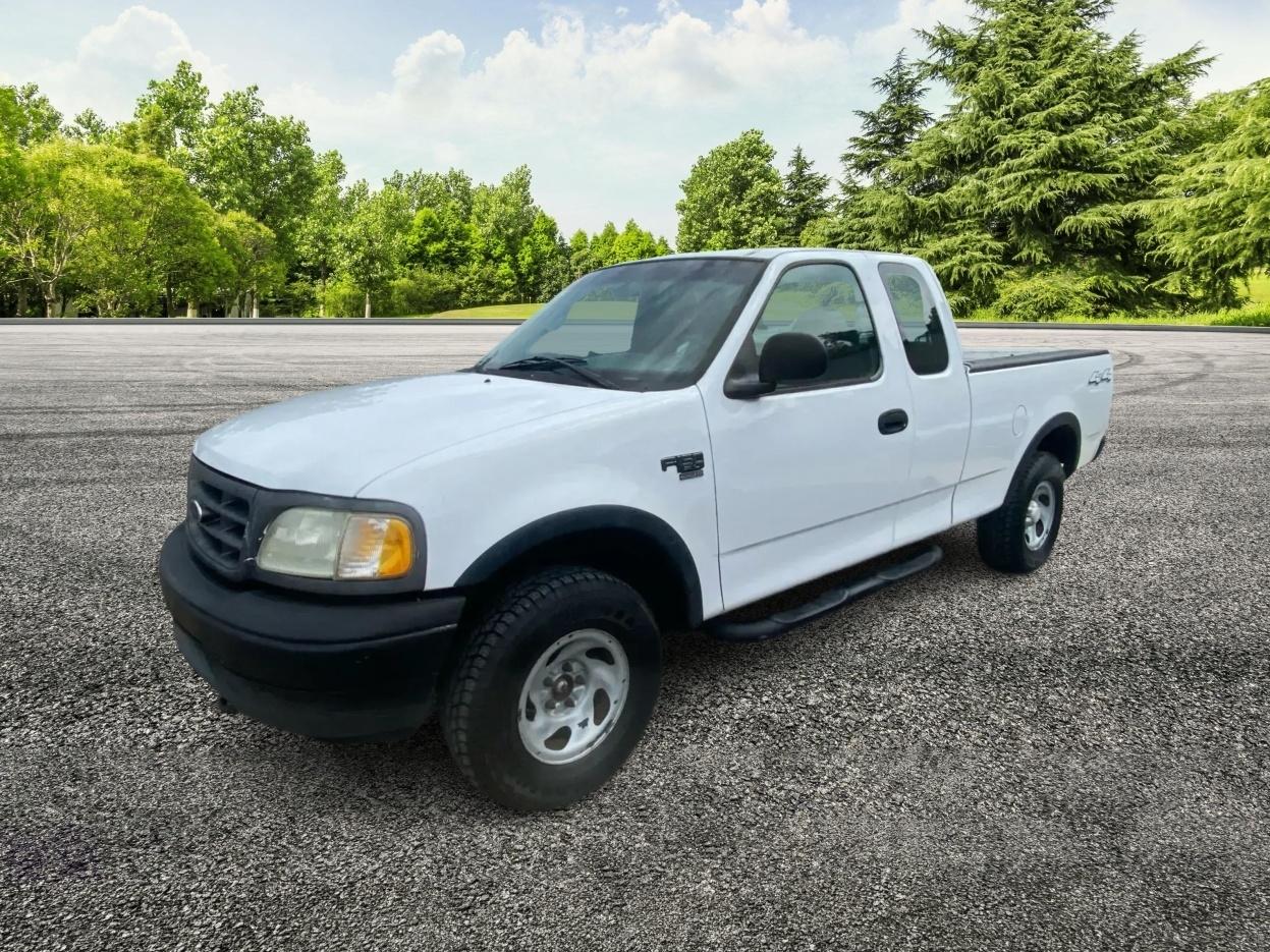 2001 Ford F-150 XL SuperCab Long Bed 4WD