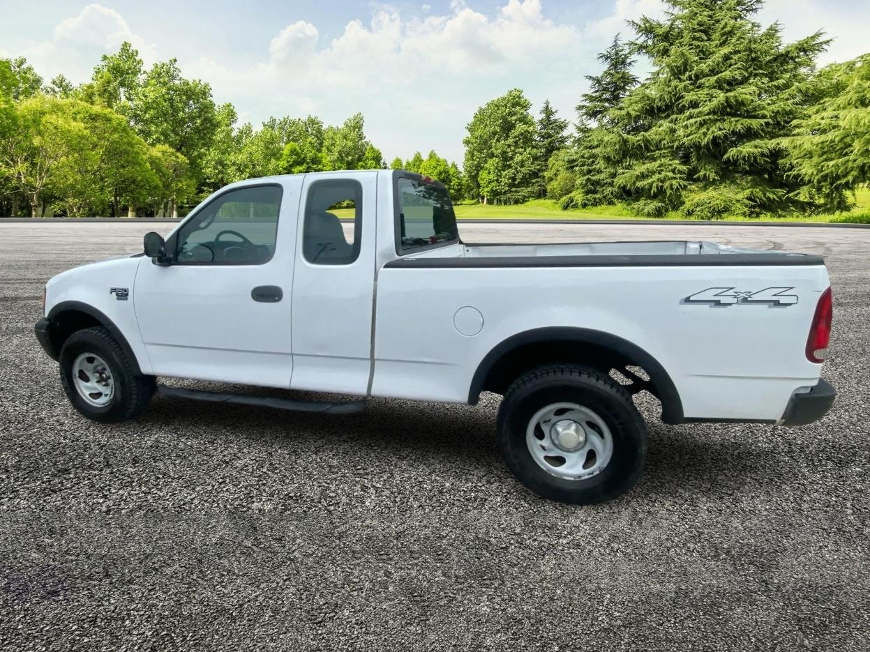 Ford F-150 XL SuperCab Long Bed 4WD 2001