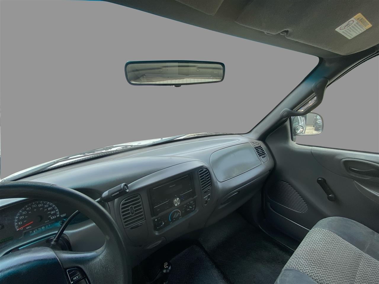 Ford F-150 XL SuperCab Long Bed 4WD 2001