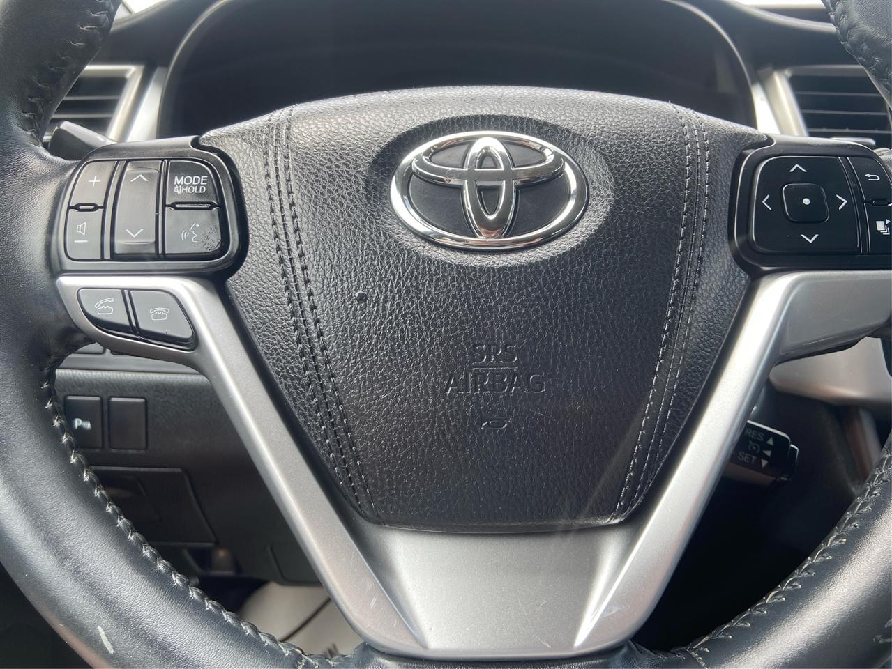 Toyota Highlander Limited FWD V6 2016