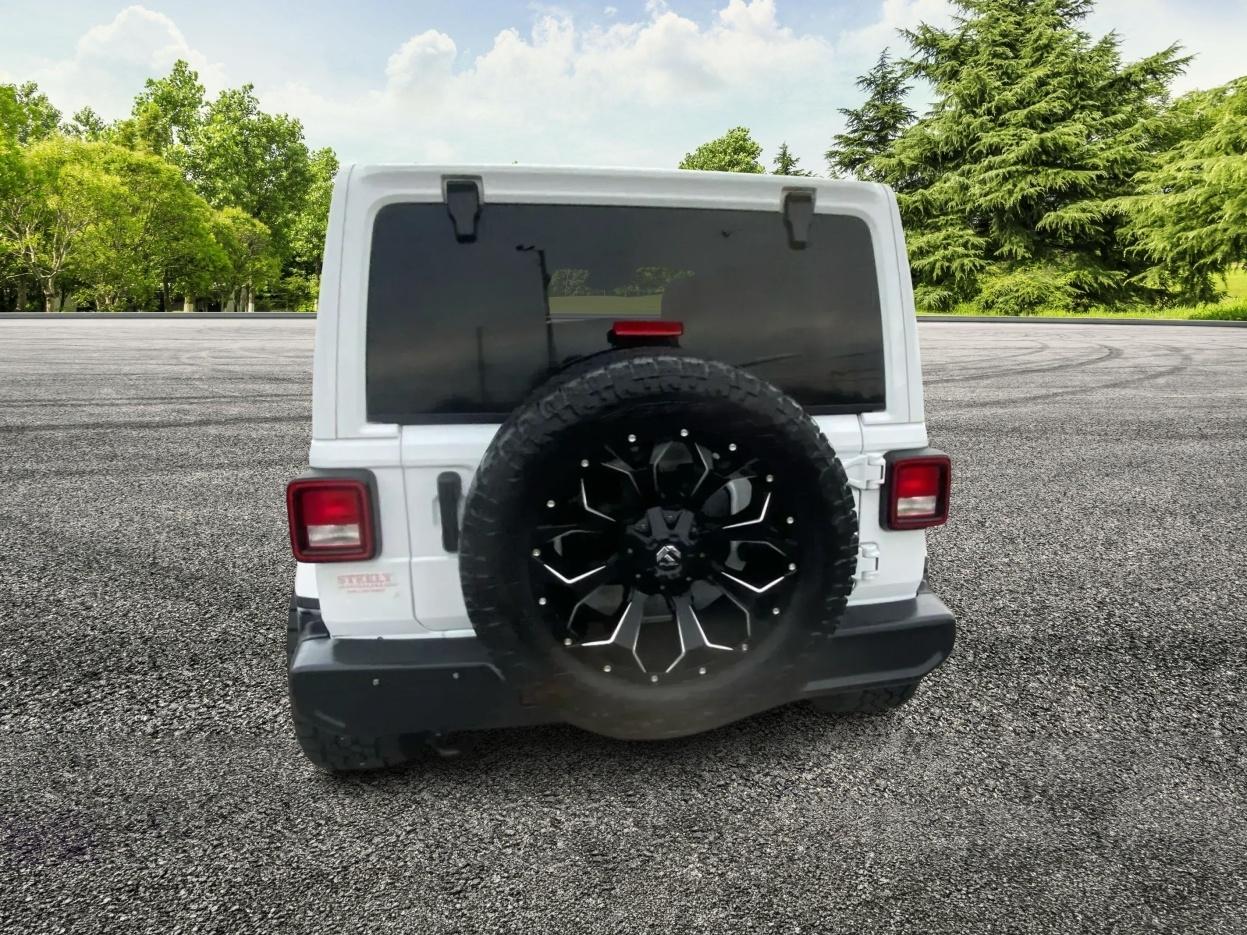 Jeep Wrangler Unlimited Sahara 2021