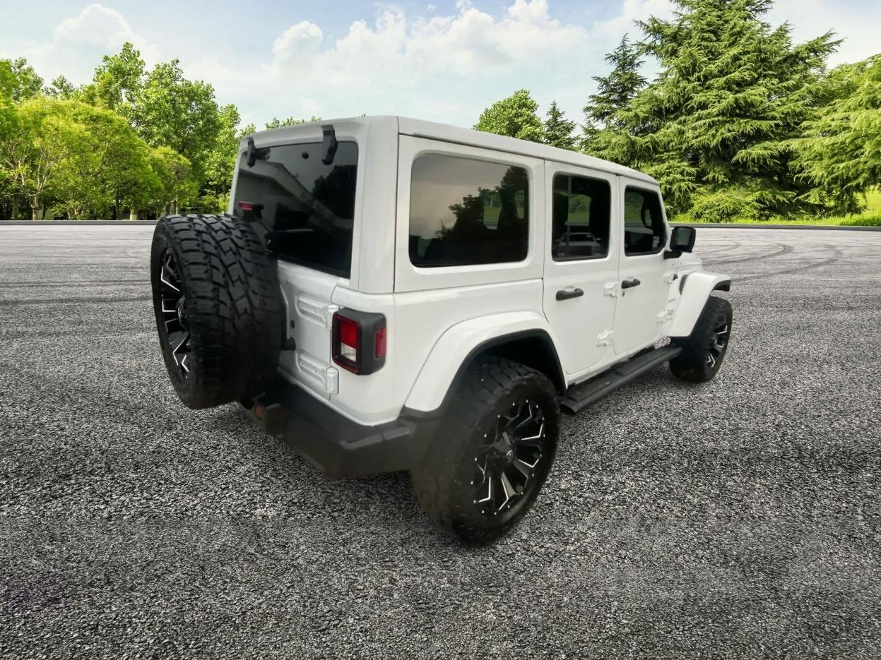 Jeep Wrangler Unlimited Sahara 2021