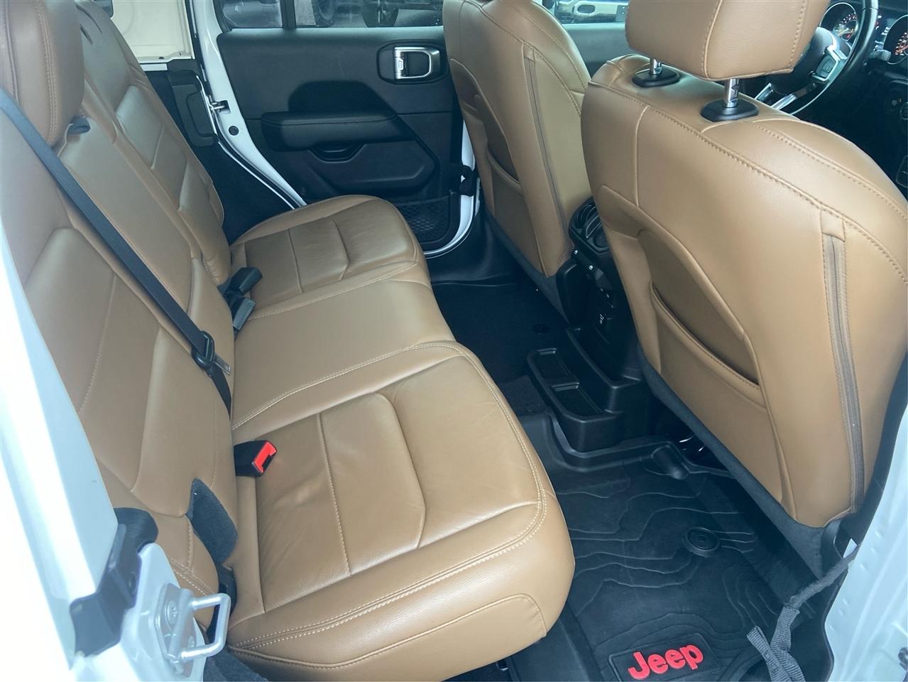Jeep Wrangler Unlimited Sahara 2021