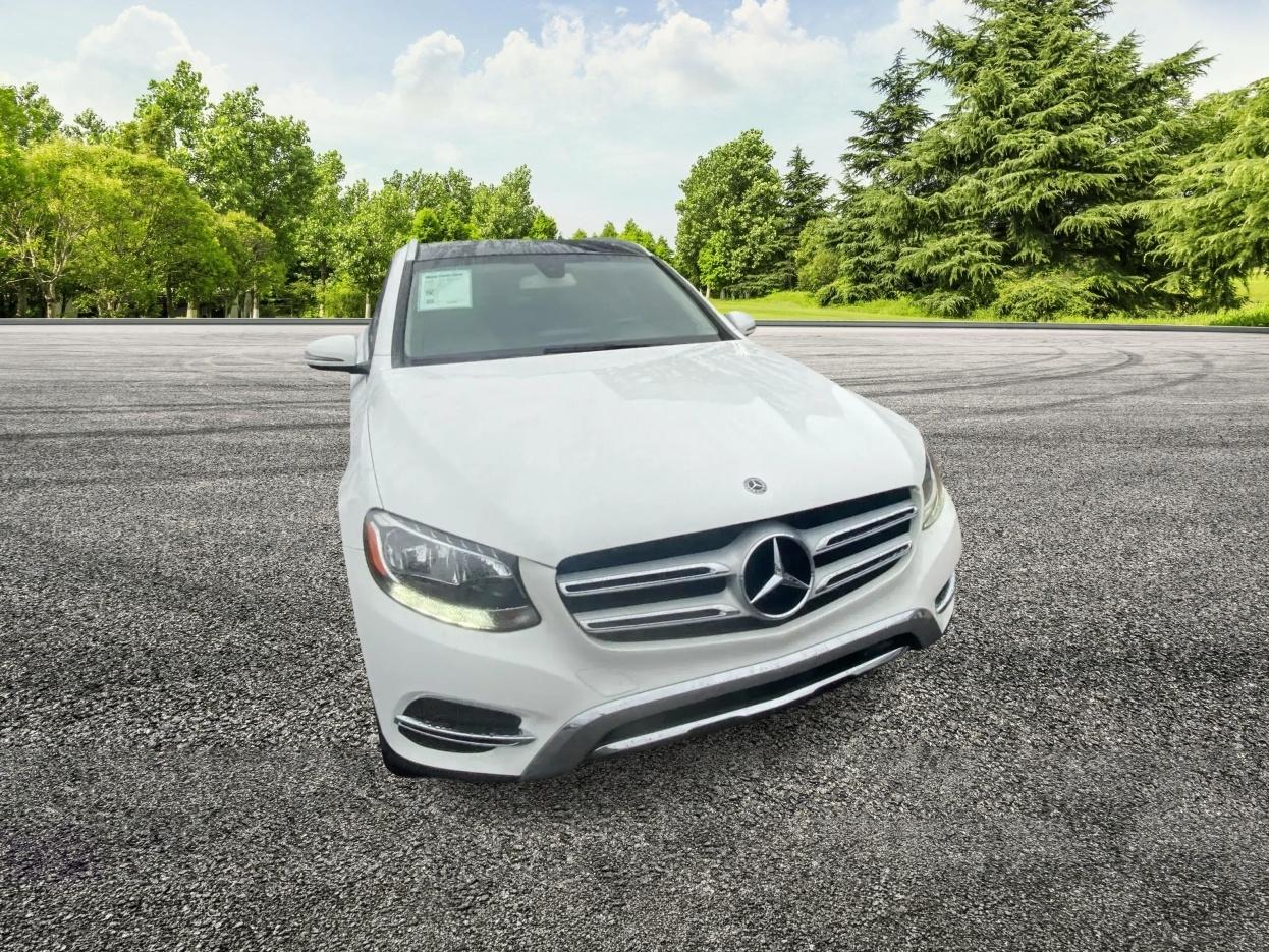 Mercedes-Benz GLC-Class GLC300 2019