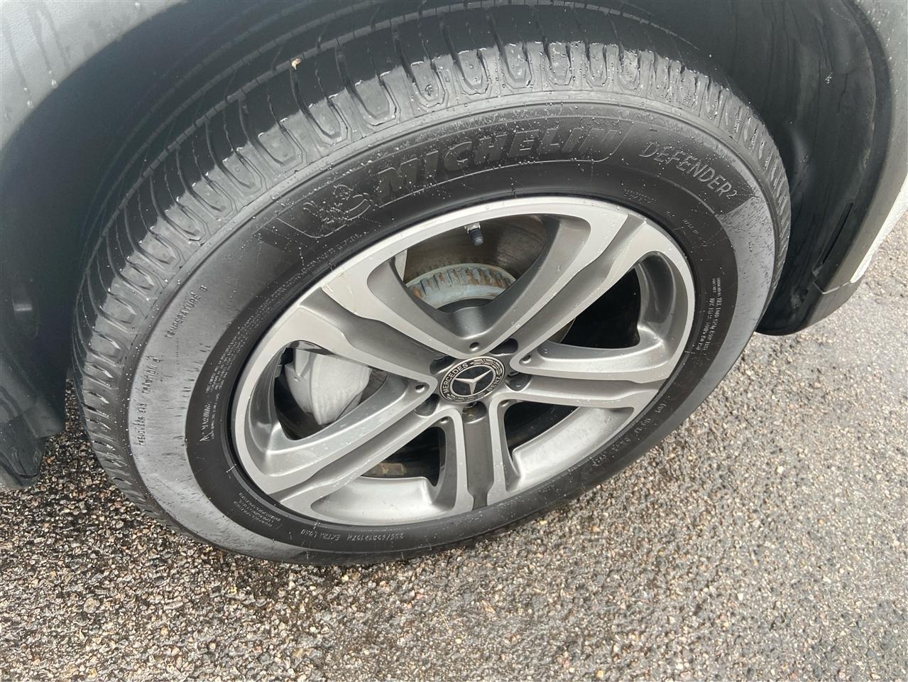 Mercedes-Benz GLC-Class GLC300 2019