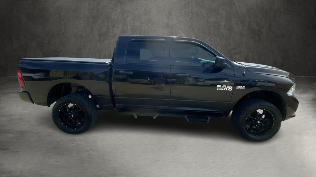 RAM 1500 Tradesman Crew Cab SWB 4WD 2018
