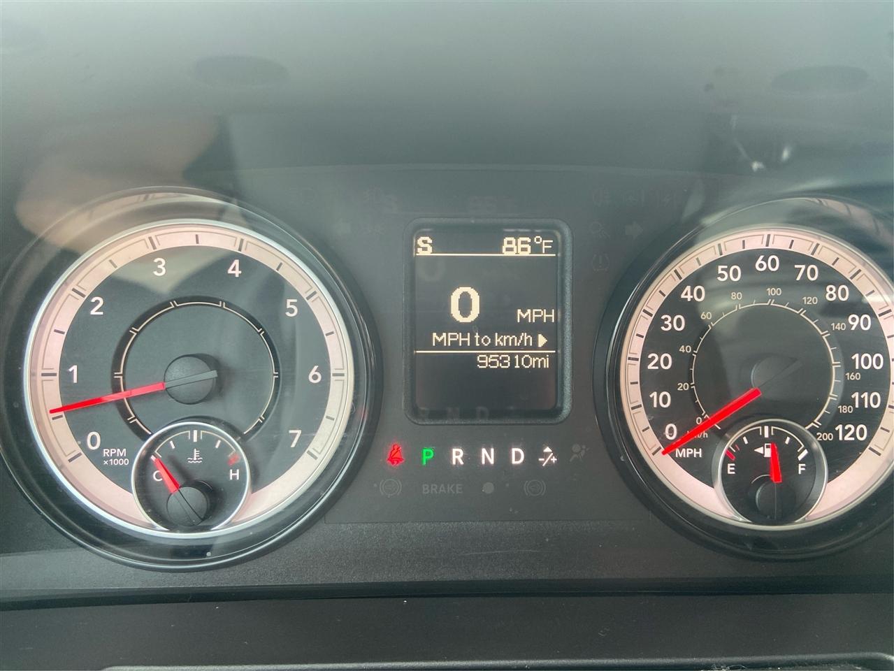 RAM 1500 Tradesman Crew Cab SWB 4WD 2018