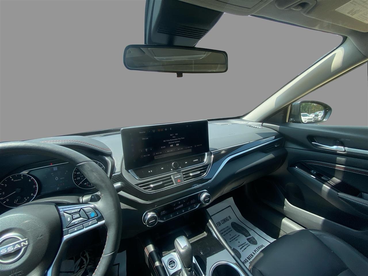 Nissan Altima VC-T SR 2023