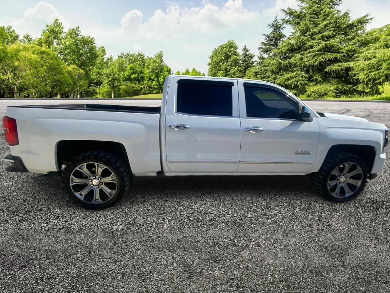 Chevrolet Silverado 1500 High Country Crew Cab Long Box 4WD 2018