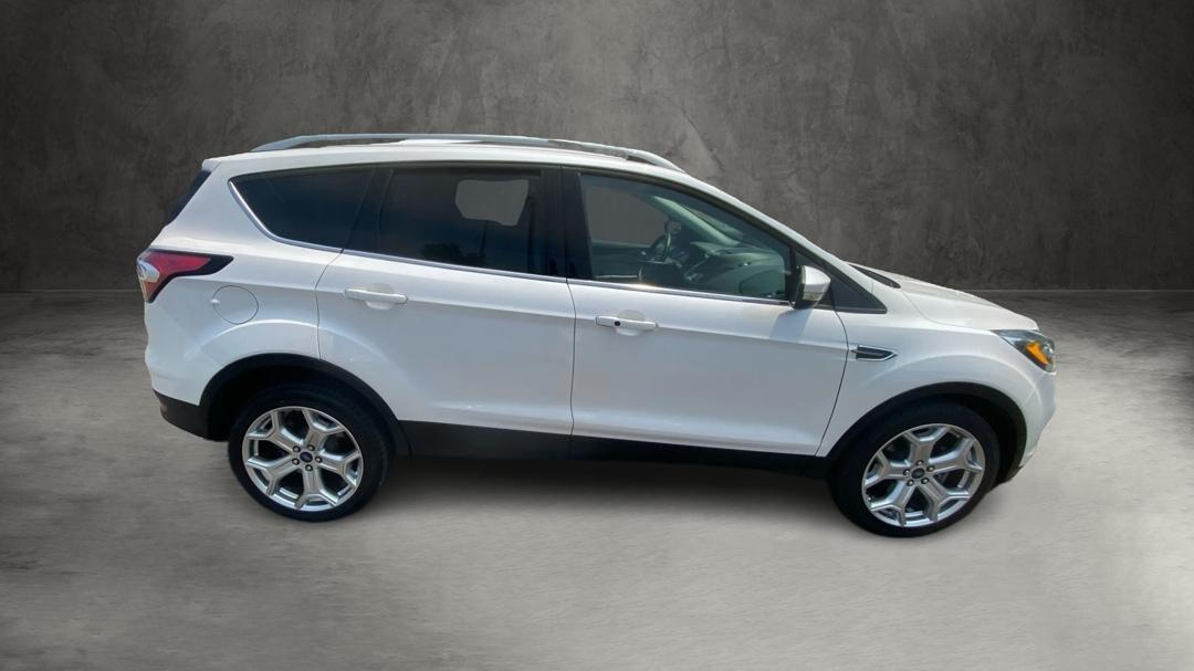 Ford Escape Titanium 4WD 2018