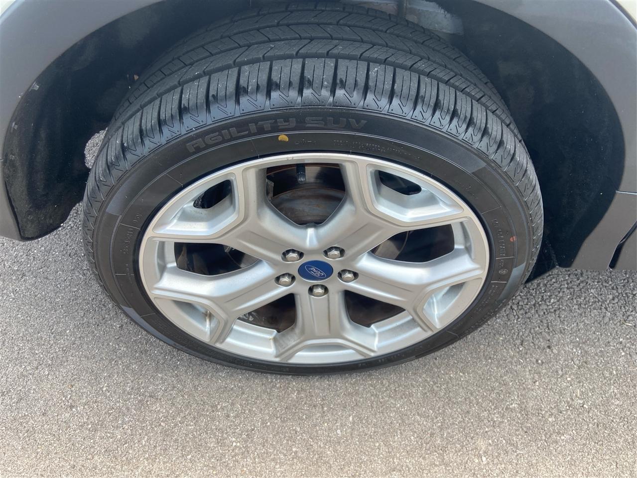 Ford Escape Titanium 4WD 2018