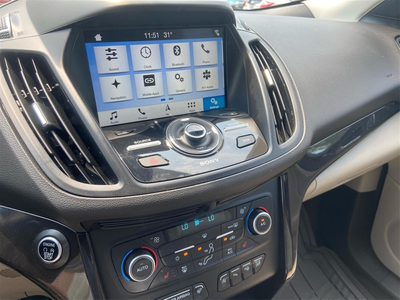 Ford Escape Titanium 4WD 2018