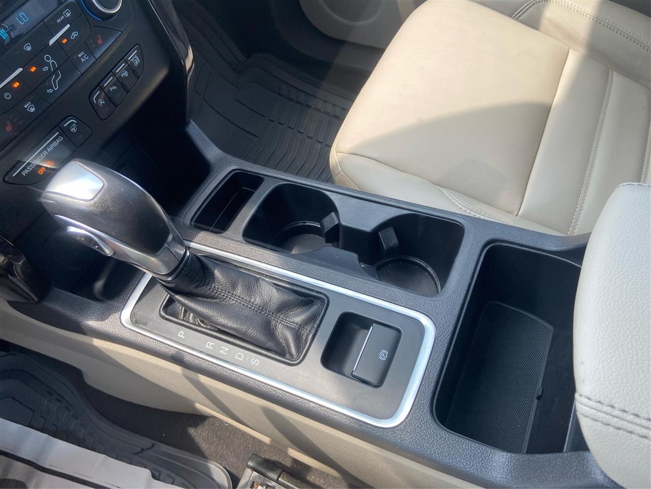 Ford Escape Titanium 4WD 2018