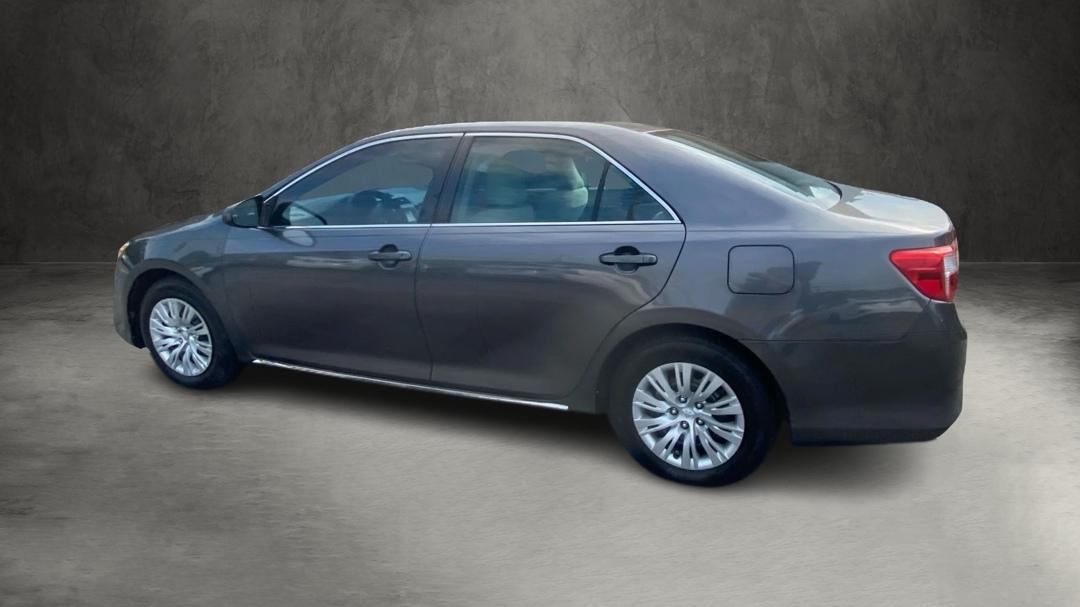 Toyota Camry LE 2014