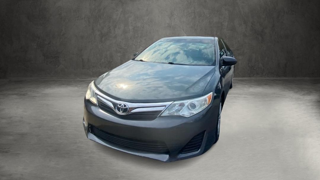 Toyota Camry LE 2014