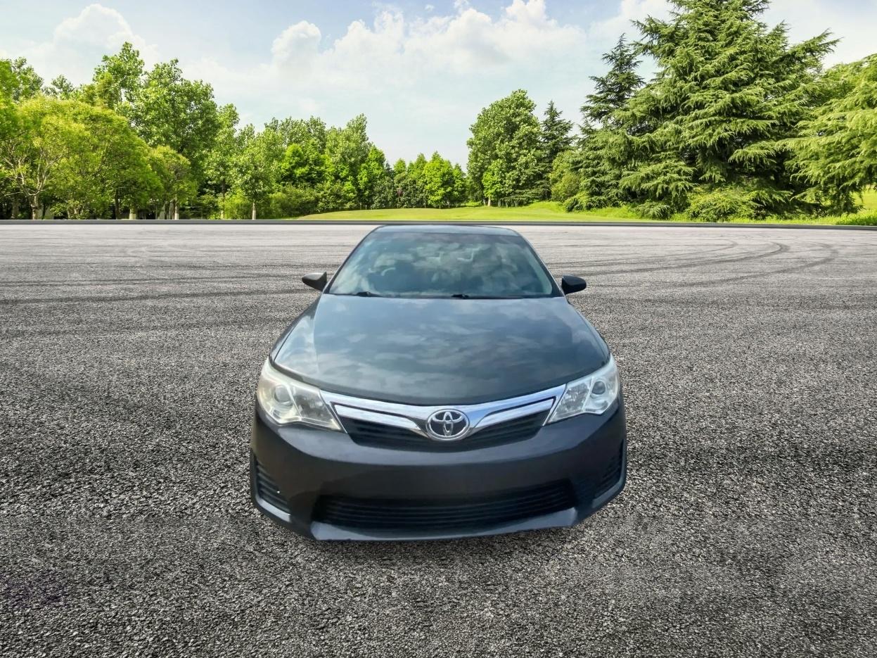 Toyota Camry LE 2014