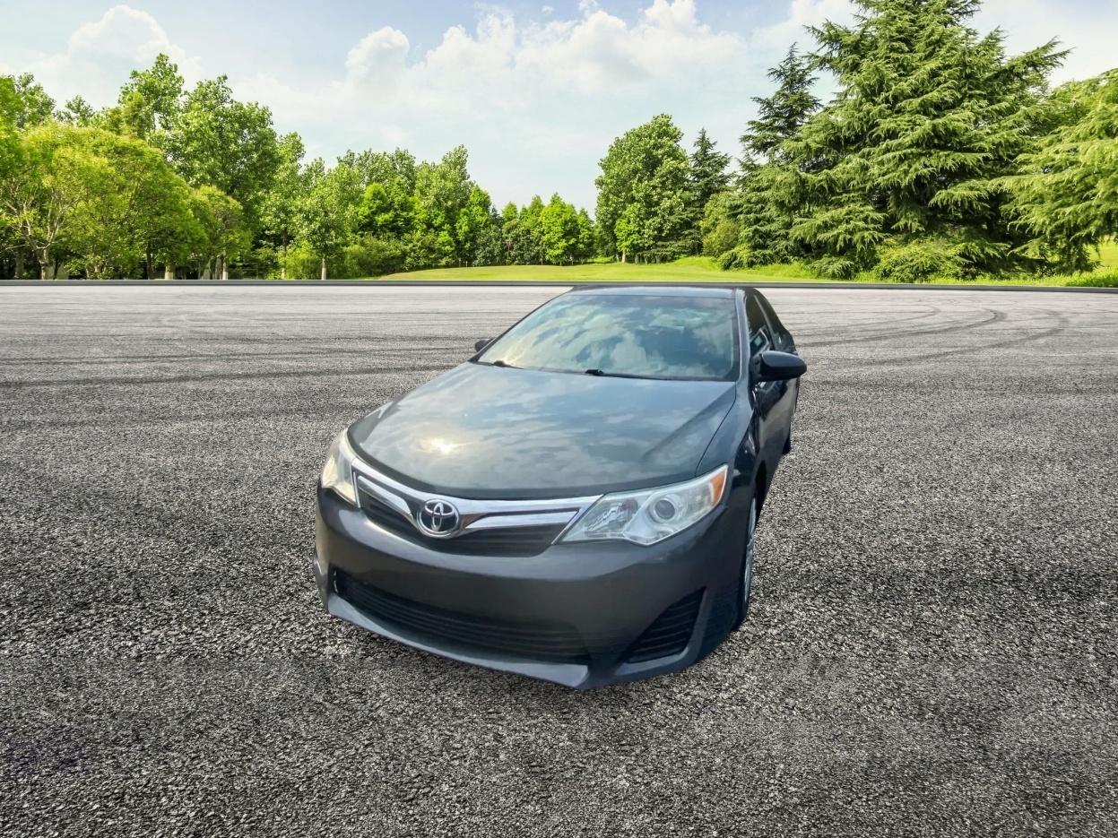 Toyota Camry LE 2014