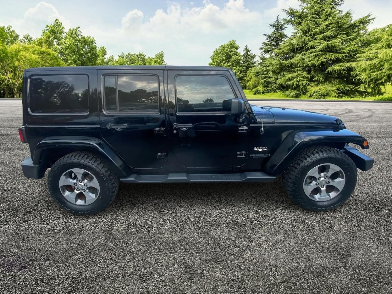 Jeep Wrangler Unlimited Sahara 4WD 2016
