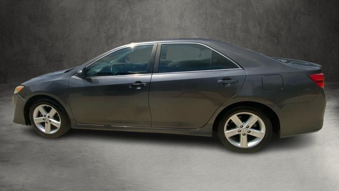 Toyota Camry LE 2013