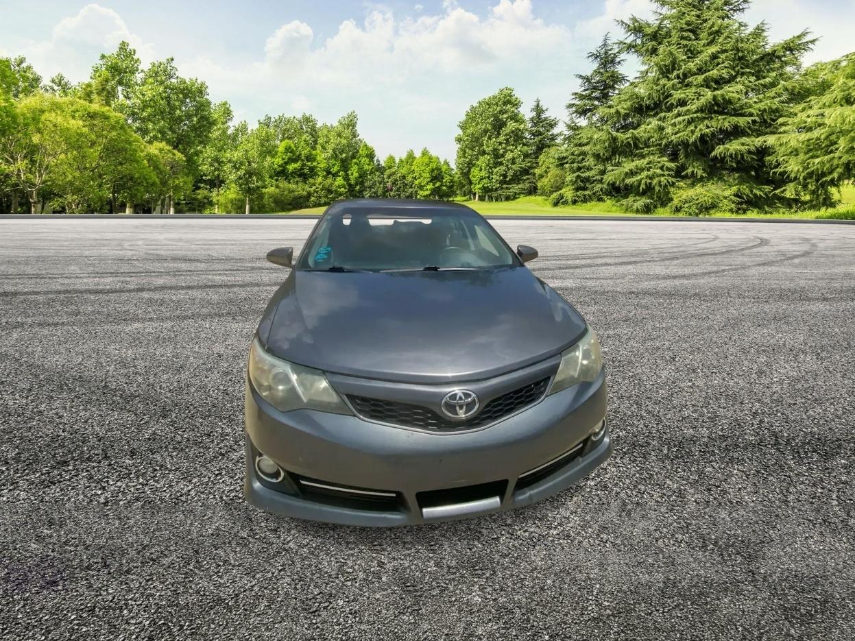 Toyota Camry LE 2013