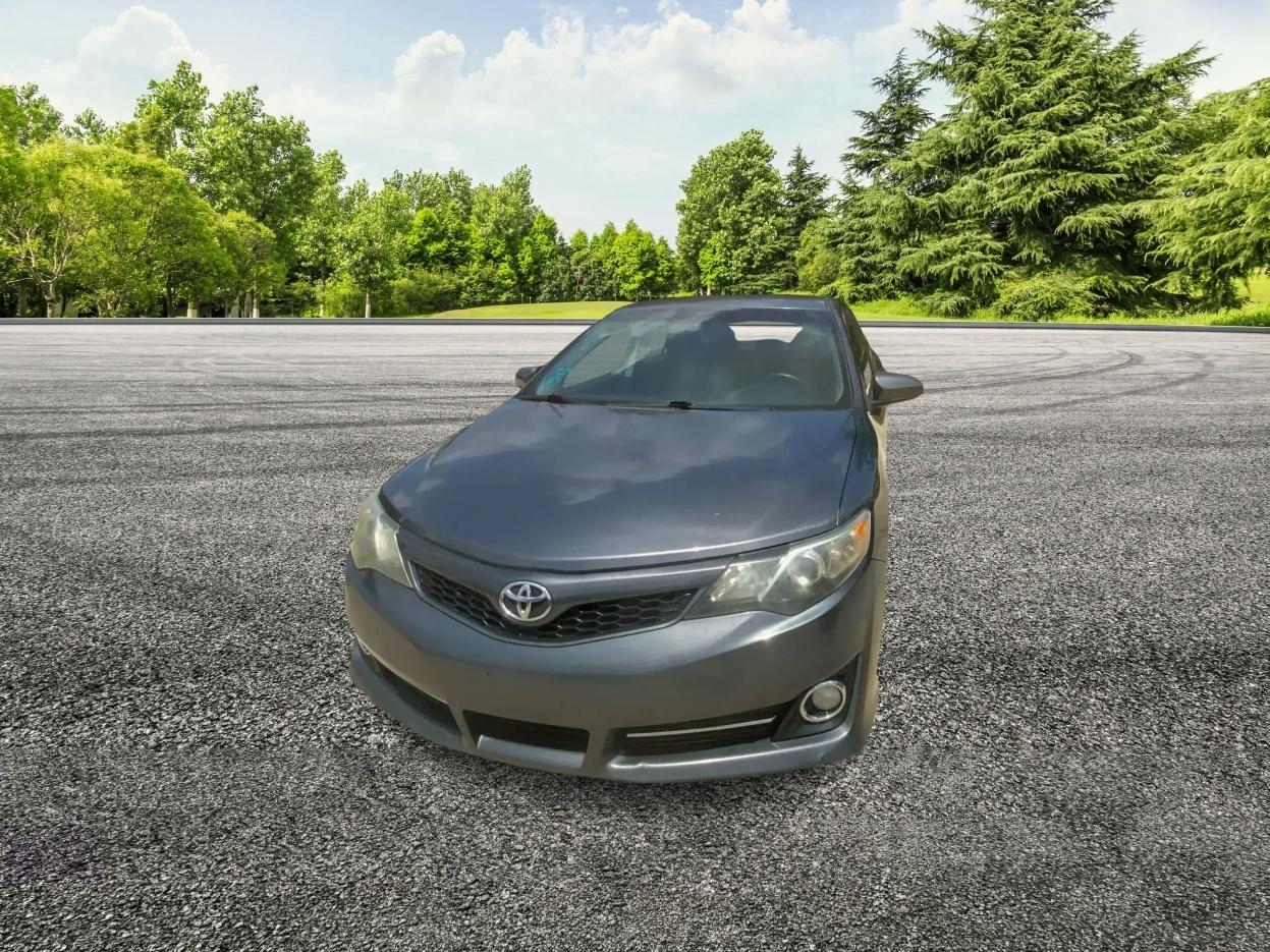 Toyota Camry LE 2013