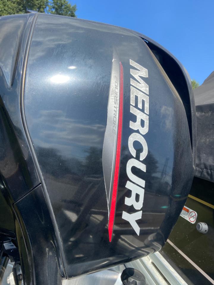 Sun Tracker Bass Buggy  2021