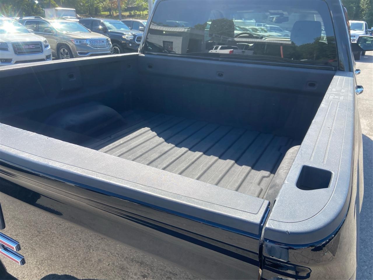 GMC Sierra 1500 SLT Crew Cab Short Box 4WD 2017