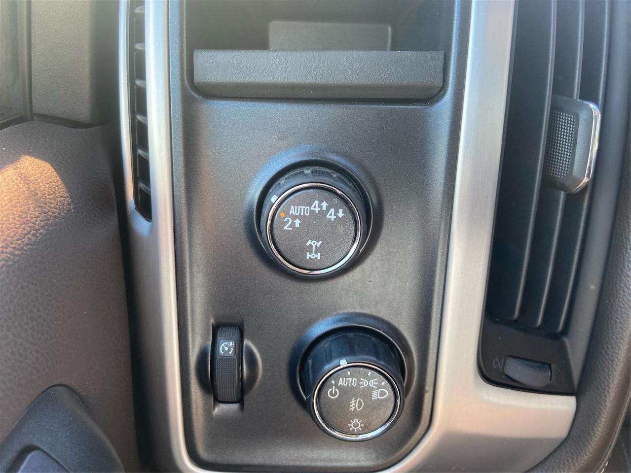 GMC Sierra 1500 SLT Crew Cab Short Box 4WD 2017