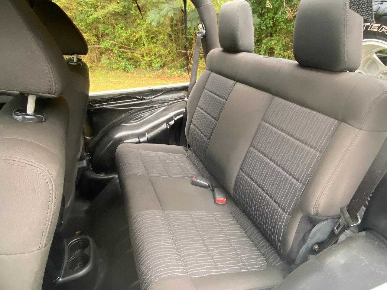 Jeep Wrangler Sport 4WD 2012