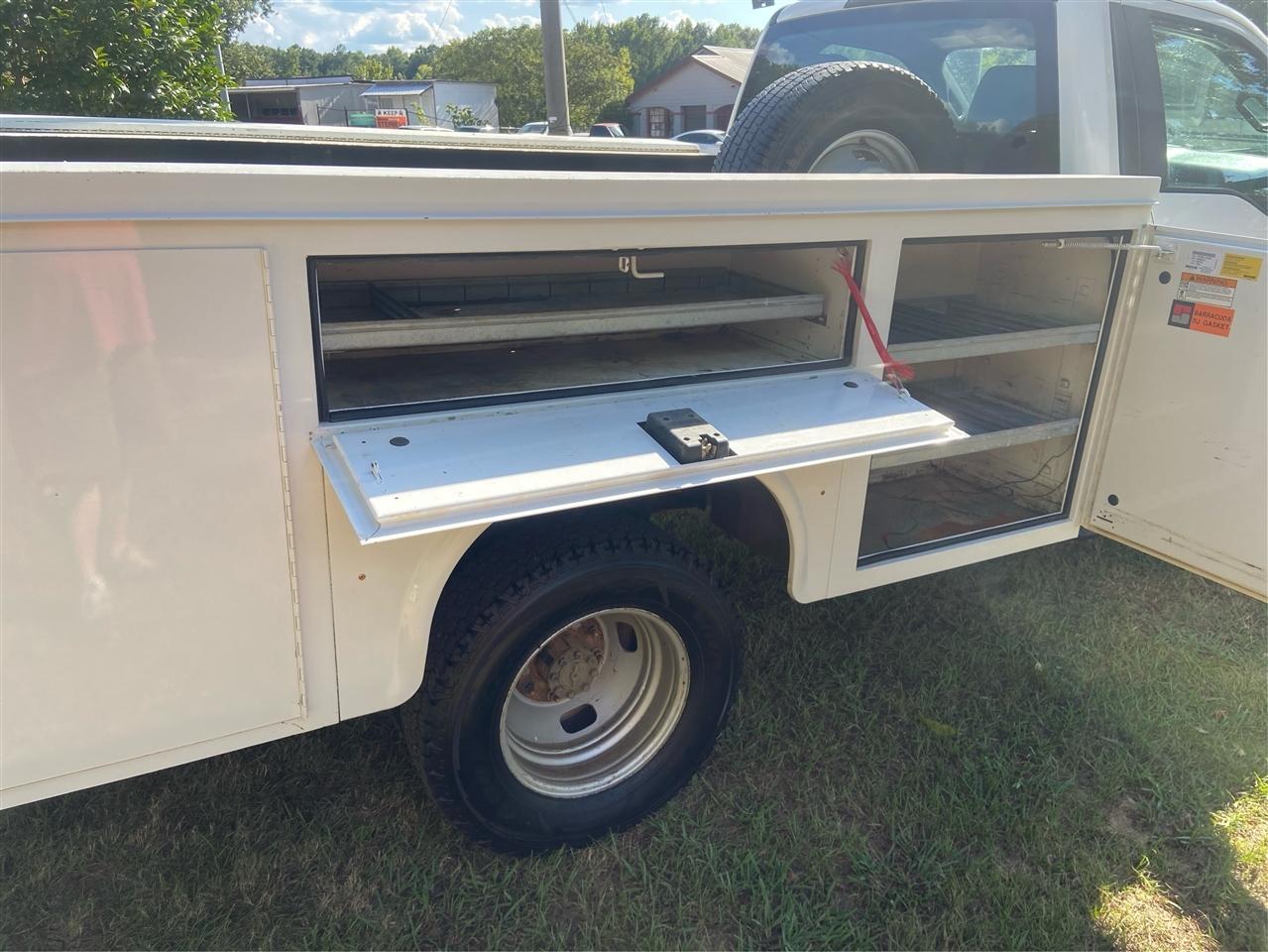 Ford F-450 SD DRW 2WD 2010