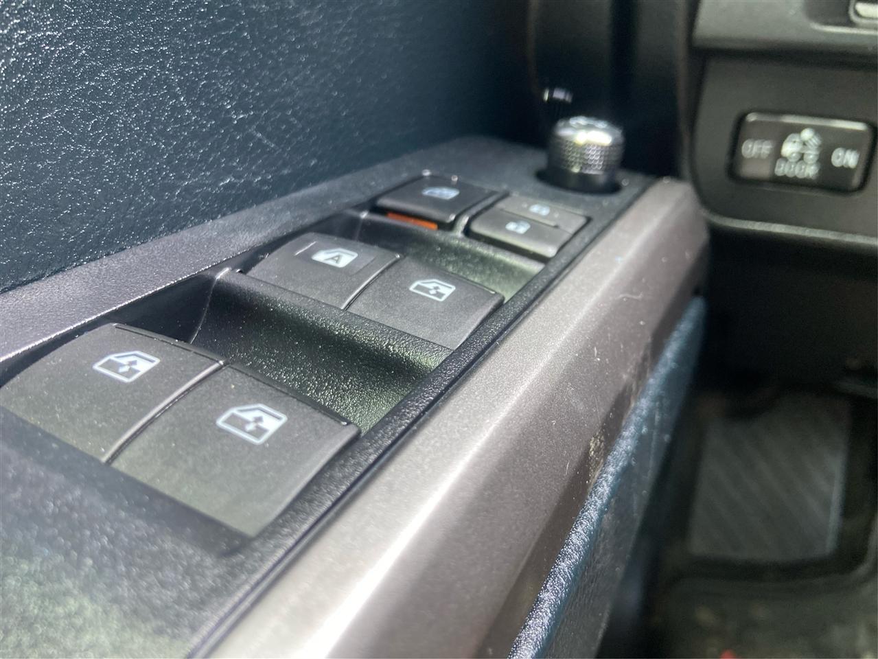 Toyota Tacoma SR5 Double Cab Long Bed V6 6AT 2WD 2016