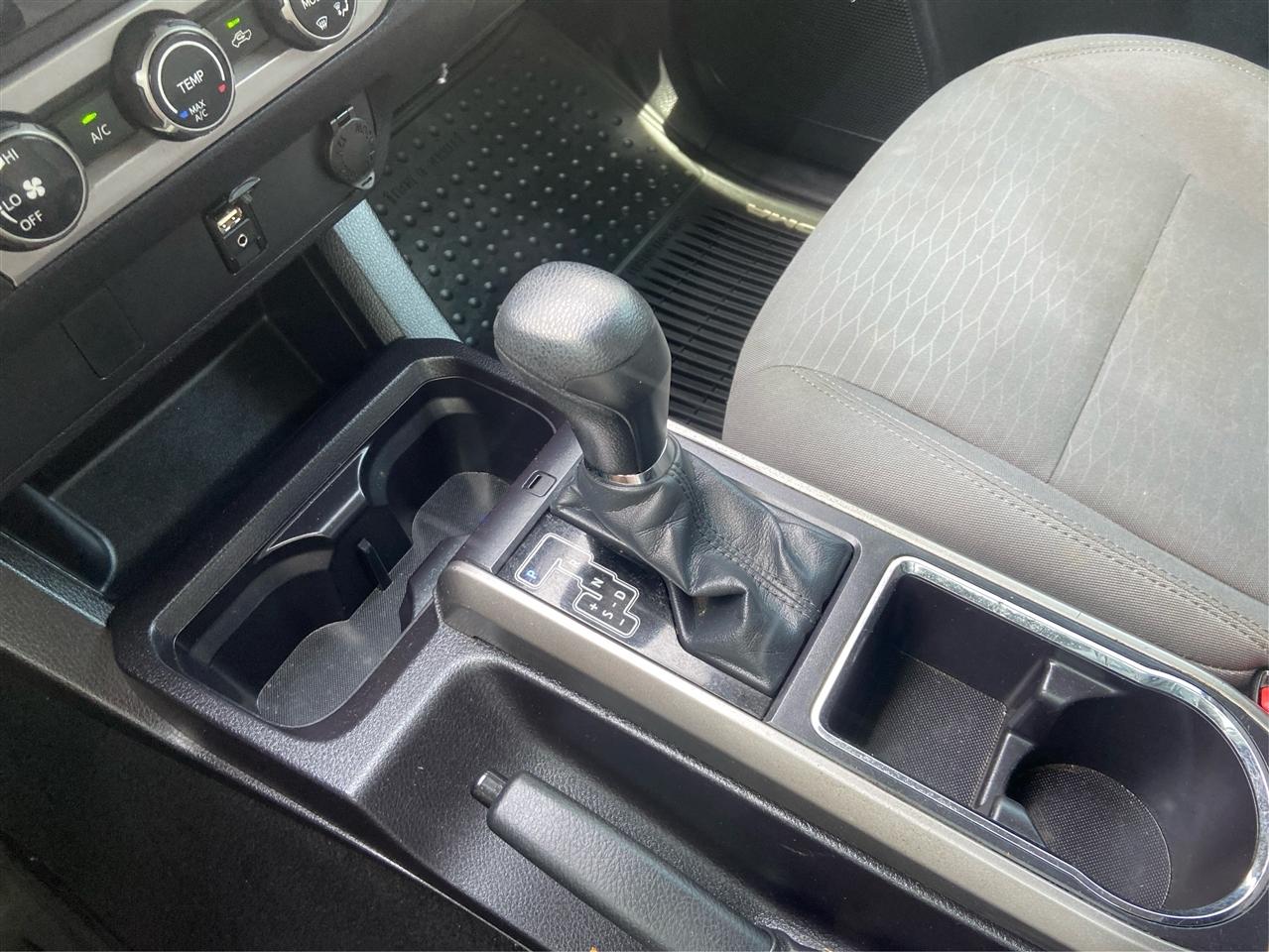Toyota Tacoma SR5 Double Cab Long Bed V6 6AT 2WD 2016