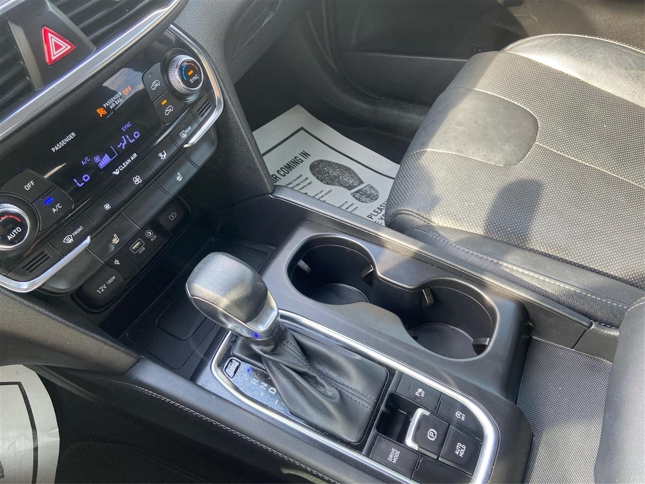 Hyundai Santa Fe SEL 2.0T w/Convenience and Premium Packages 2020