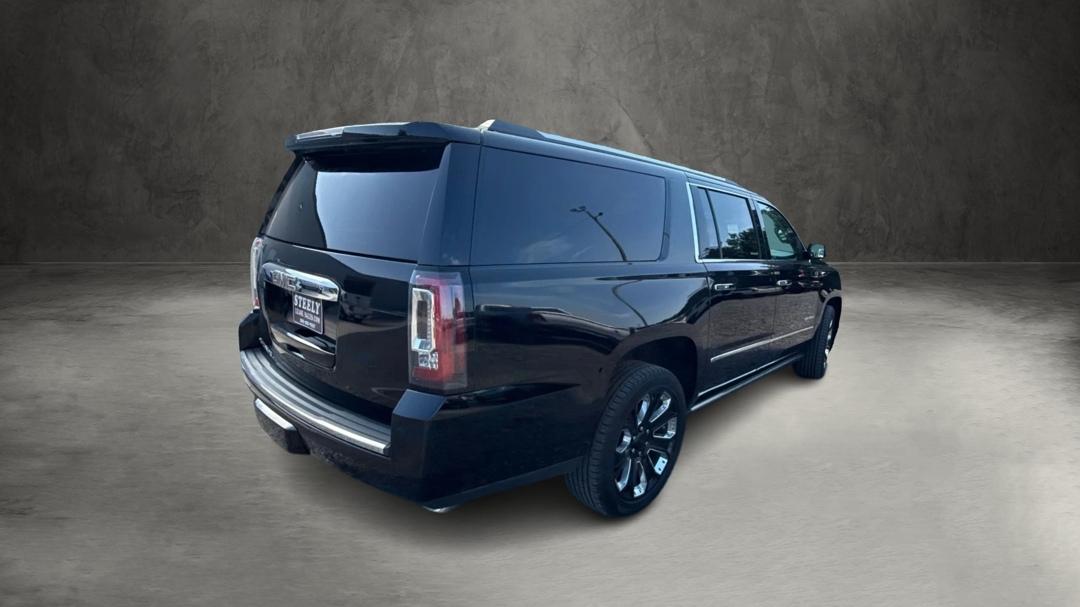GMC Yukon XL Denali 4WD 2019