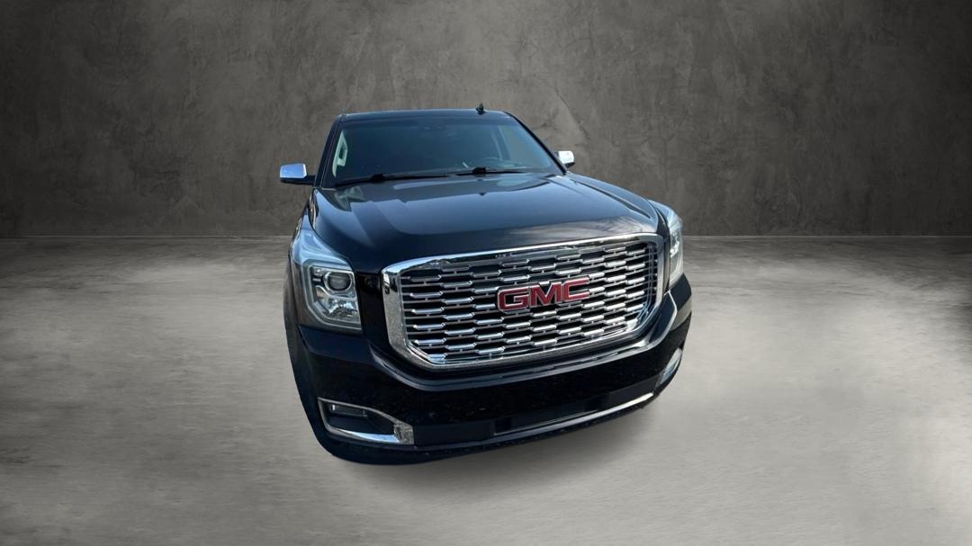 GMC Yukon XL Denali 4WD 2019
