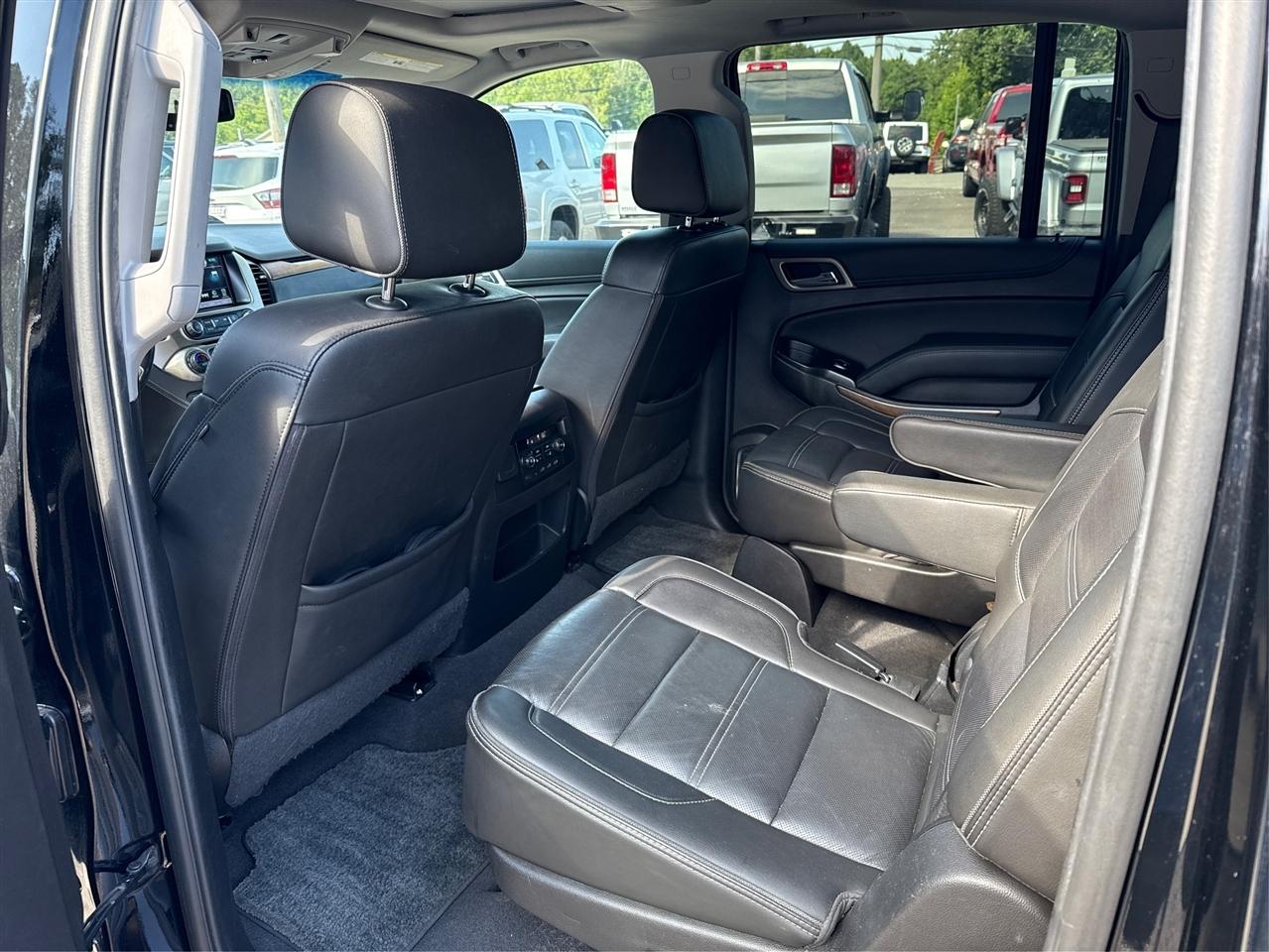 GMC Yukon XL Denali 4WD 2019