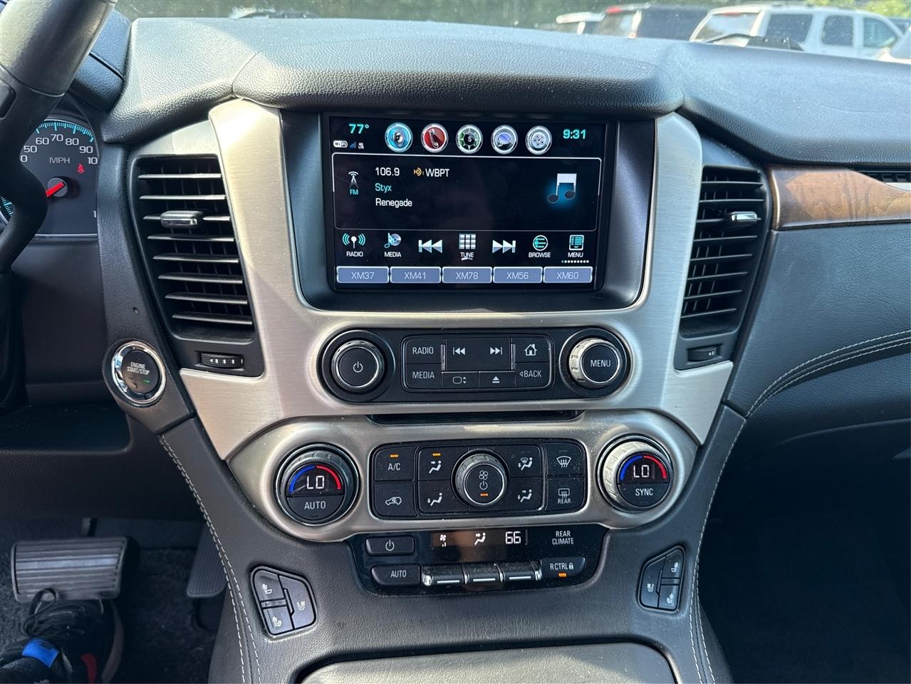 GMC Yukon XL Denali 4WD 2019