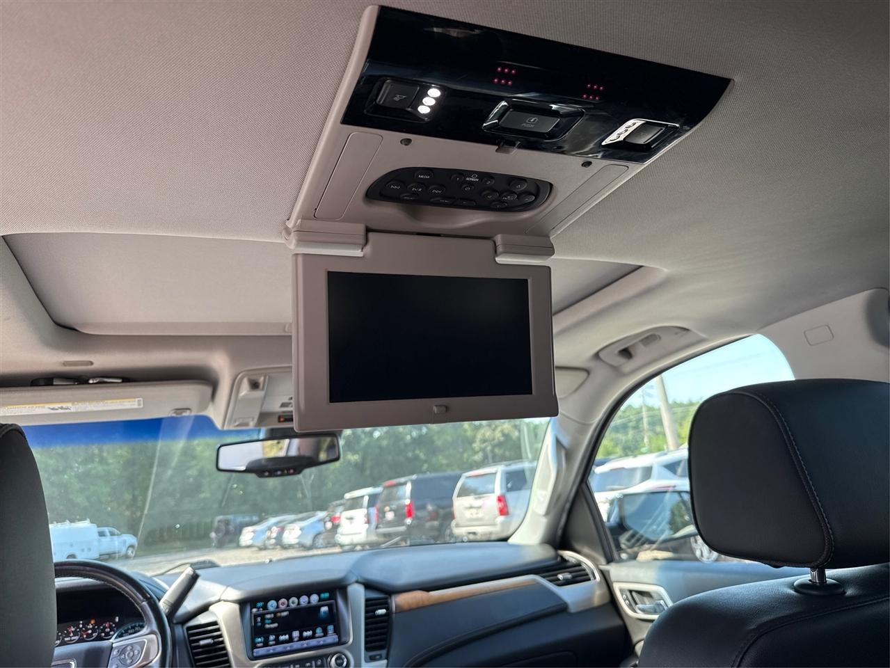 GMC Yukon XL Denali 4WD 2019