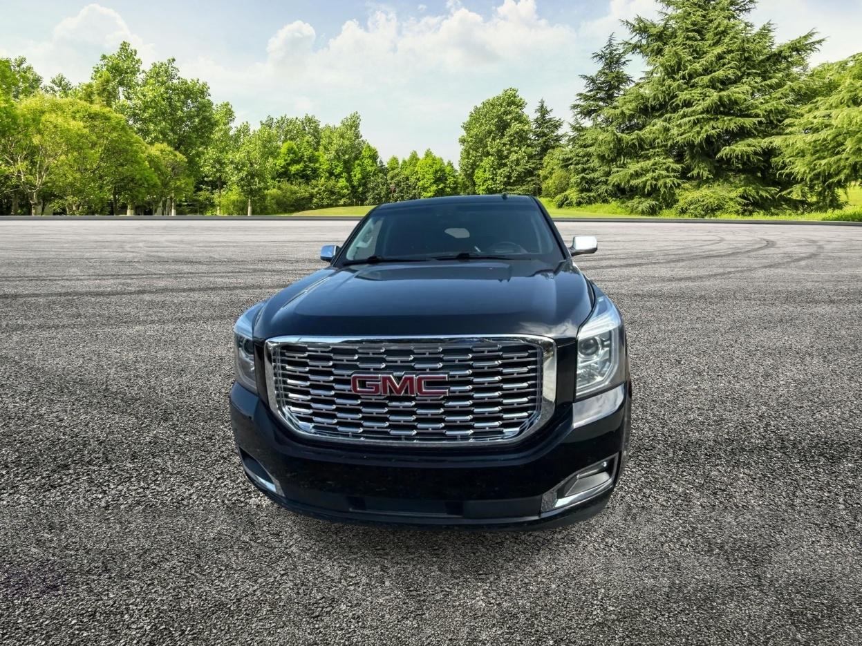 GMC Yukon XL Denali 4WD 2019