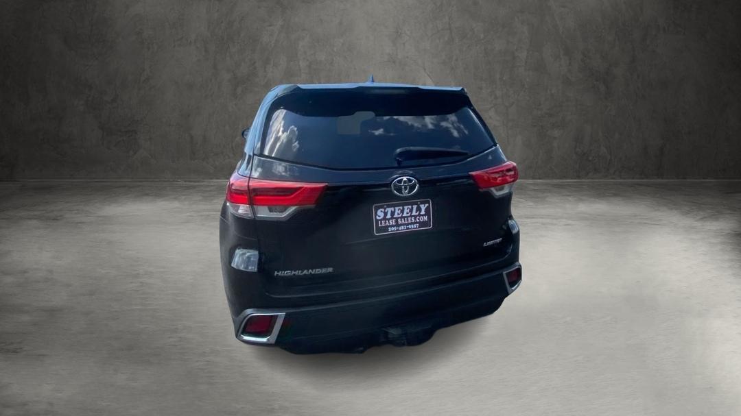 Toyota Highlander Limited FWD V6 2017