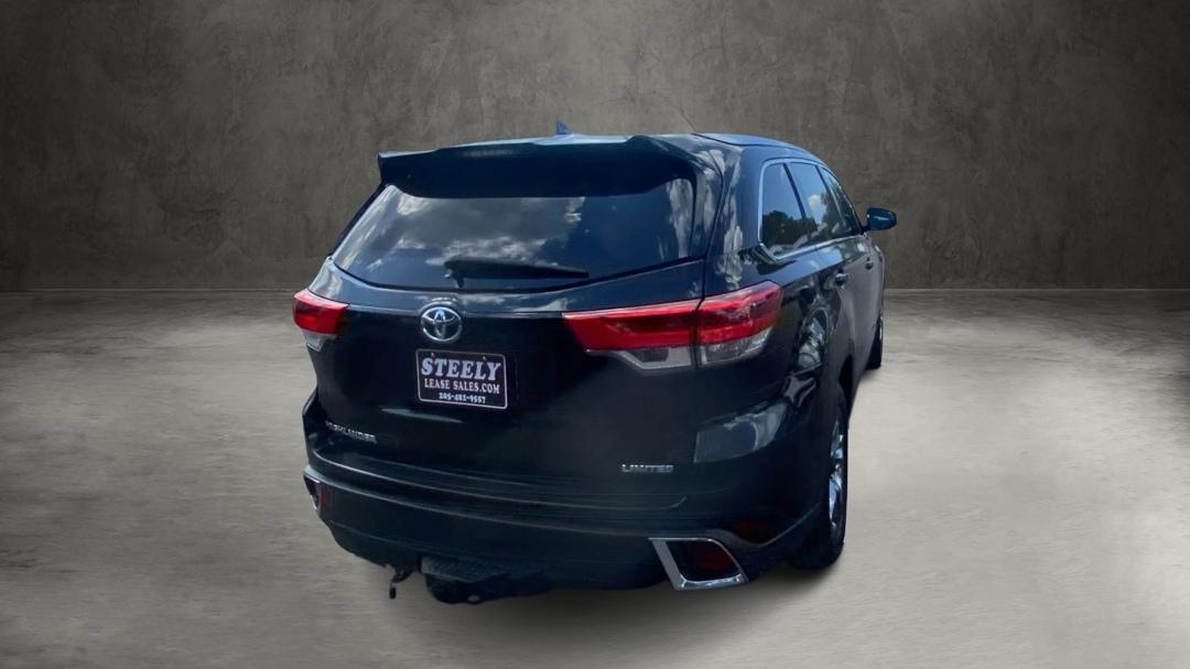 Toyota Highlander Limited FWD V6 2017