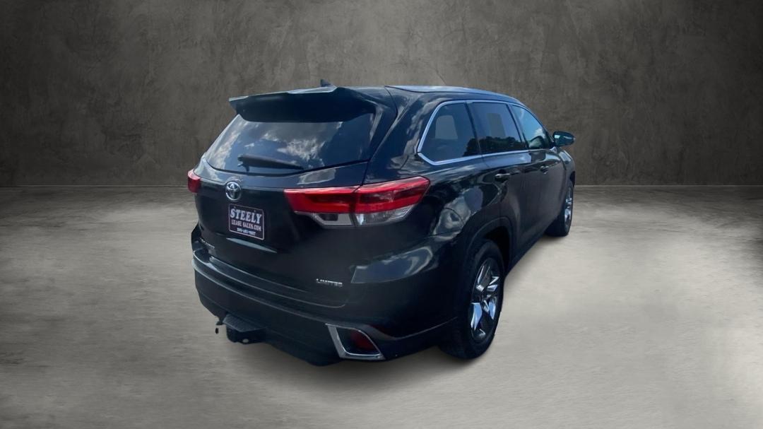 Toyota Highlander Limited FWD V6 2017